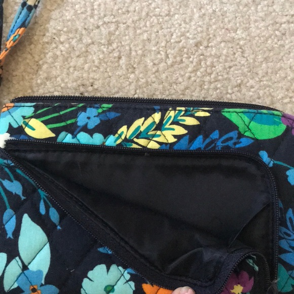 Vera Bradley wristlet. In pattern Midnight Blues. - Picture 7 of 7